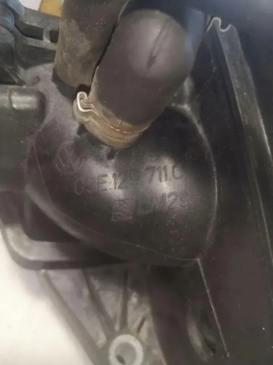 VW insugsgrenrör OEM 03E129711C för Polo 1.2L image 3