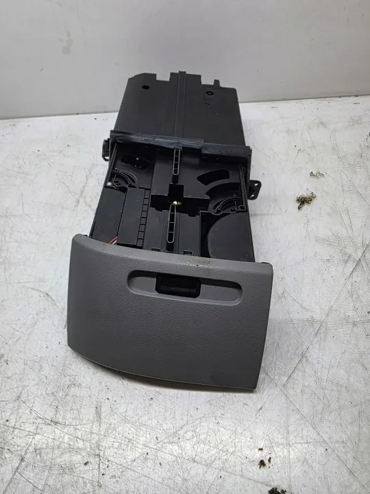 Porte-gobelet VW T5 Multivan OEM 7H5858601 image 2