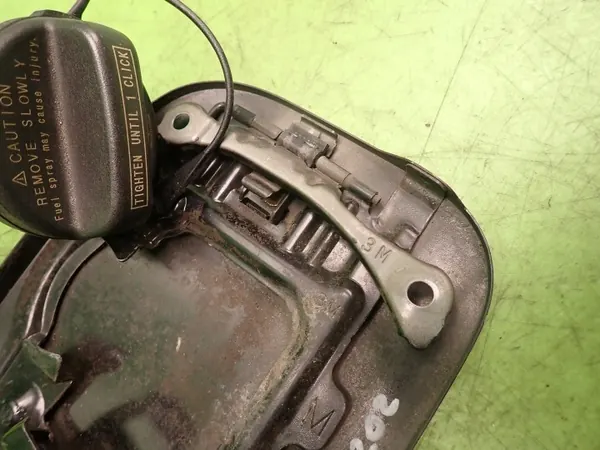 Trappe à carburant OEM LAK:202 pour Toyota RAV4 III image 7