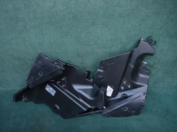 OEM HY53-F01991-AC SSC ventilatieclip Aston Martin DB11 image 2