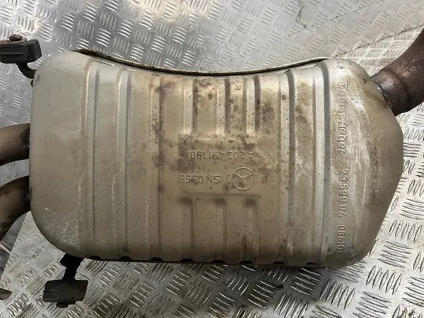 Mercedes W209 AMG Schalldämpfer OEM 2094905321 V6 image 5