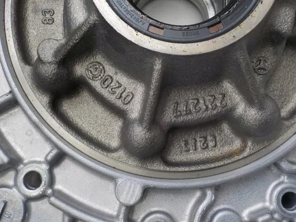 Carter de boîte Mercedes 7G-Tronic OEM R2122710501 image 5