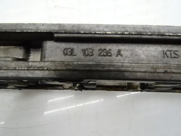 Support de Couvre-Cames OEM 03L103286A Audi A6 C7 image 3