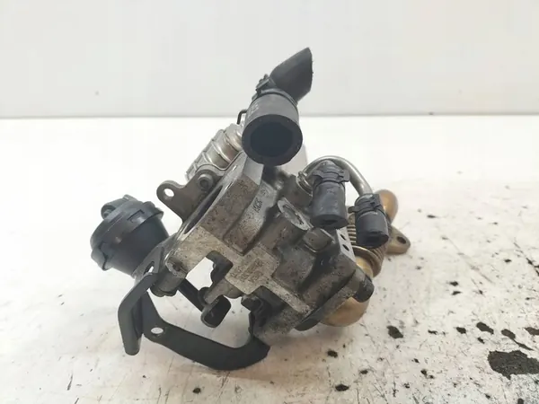 Refroidisseur de gaz d'échappement VW Volkswagen Touran I 1.9 TDI OEM 038131513D image 3