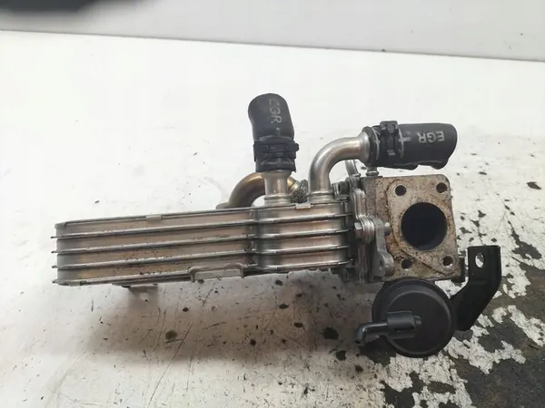 Refroidisseur de gaz d'échappement VW Volkswagen Touran I 1.9 TDI OEM 038131513D image 4