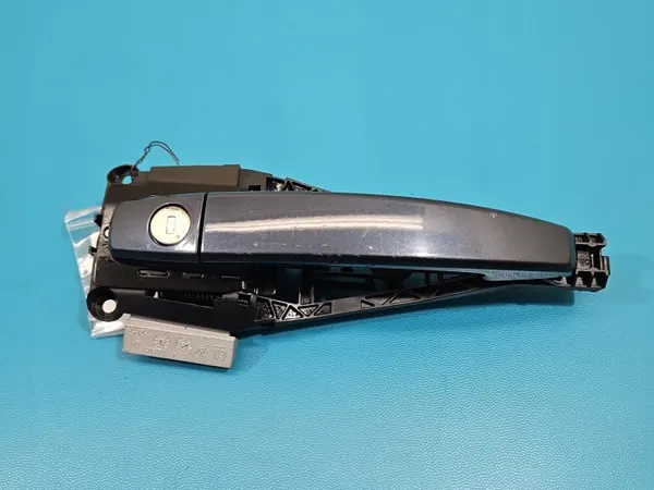 Puxador externo dianteiro esquerdo OEM 14096201 Opel Astra image 3