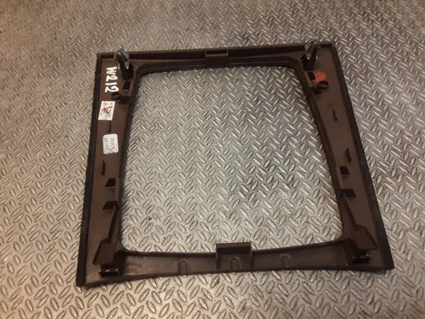 Mercedes-Benz E W212 Krikframe OEM 2126801407 image 4