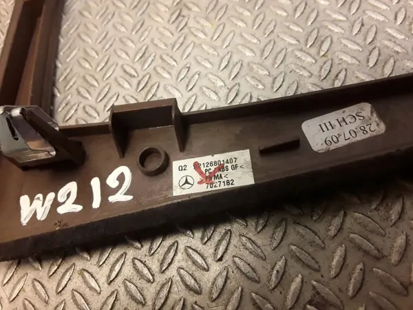 Mercedes-Benz E W212 Krikframe OEM 2126801407 image 5