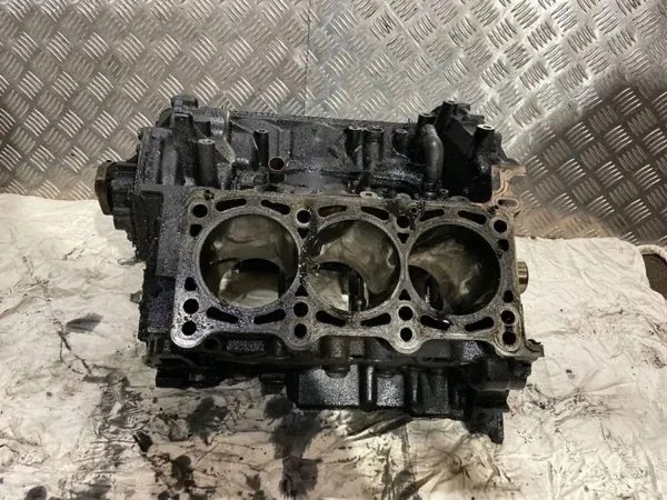 Moottorilohko OEM 059103023G Audi A5 8T 2.7 TDI:lle image 7