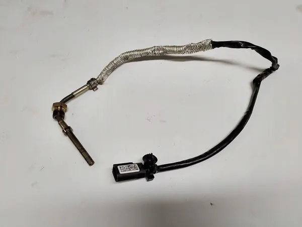 AUDI Temperature Sensor 4M0906088Q image 2