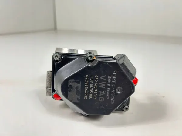 Corpo de borboleta AUDI A6 C6 2.7 TDI 059145950R image 4