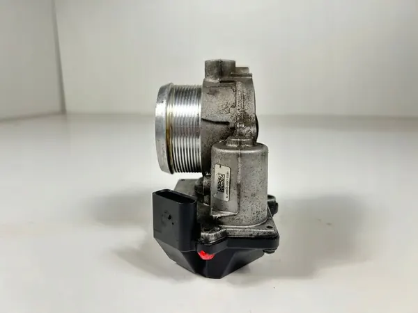 Corpo de borboleta AUDI A6 C6 2.7 TDI 059145950R image 5