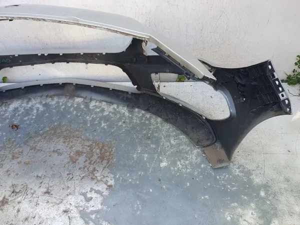 Parachoques delantero Mercedes-Benz CLA 117 AMG image 7