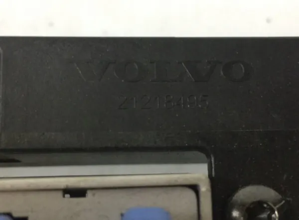 21218495 Volvo Zekeringkast - Gebruikte staat image 4