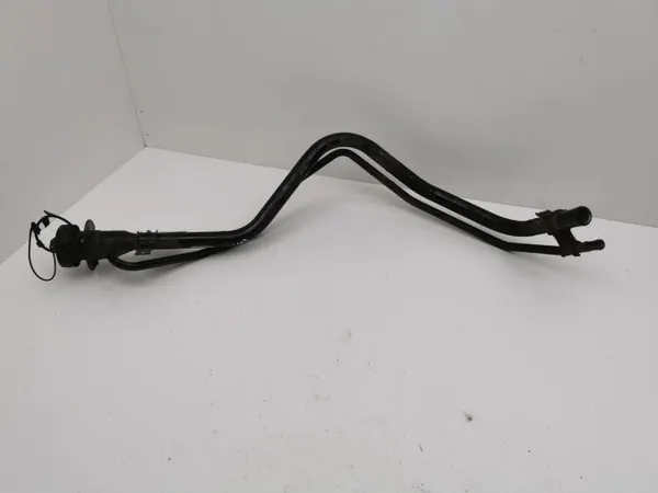 Mazda CX-7 2007 Cuello de Llenado OEM AMD128322 image 2