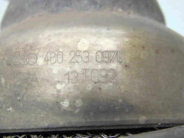 Pakoputki Vaimennin Audi A4 A5 2.0TDI OEM image 5