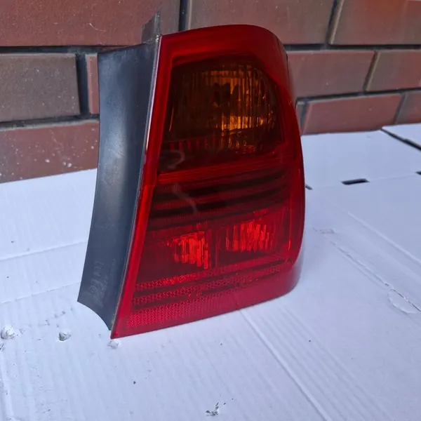 BMW 3 E91 Kombi 04-07 Luz Trasera Derecha image 4