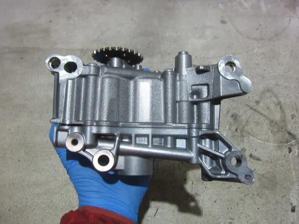 Oljepump BMW X3 F25 11417573748 image 7