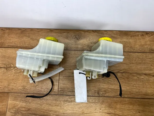 Réservoir liquide frein OEM 32671364 pour Dodge Charger image 7