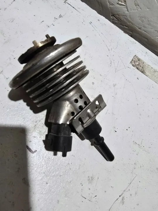 Injector AdBlue Land Rover Evoque I 2016 OEM FX23189E3AA image 4