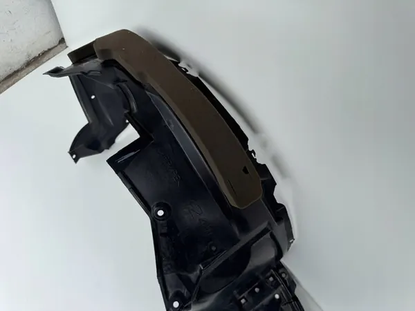 TOYOTA VERSO 09-17 Etuvasen Lokasuoja 538760F021 image 4