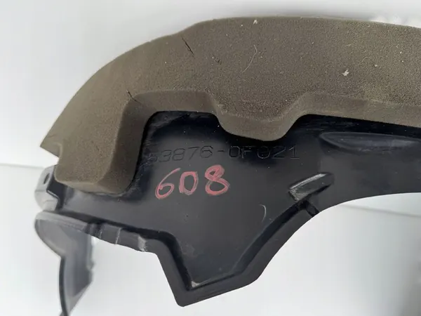 TOYOTA VERSO 09-17 Etuvasen Lokasuoja 538760F021 image 9