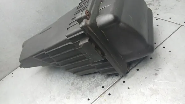 Ilmansuodattimen Kotelo Citroen Xsara Picasso I 1.8B 99-04R OEM image 5