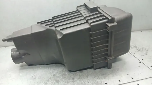 Ilmansuodattimen Kotelo Citroen Xsara Picasso I 1.8B 99-04R OEM image 6