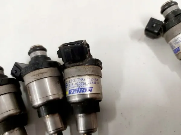 Injector Keihin OEM 67R-010092 para BMW 7 E65 image 4