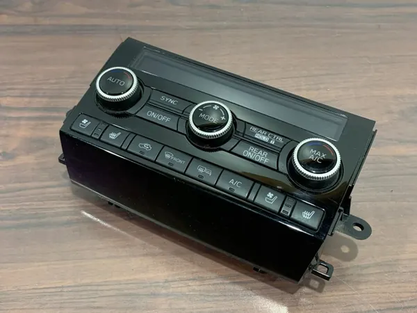 Panel AC Subaru Ascent OEM 72311XC020A - Usado image 4