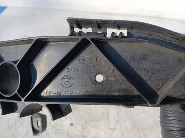 Scheinwerfer-Befestigungsschieber links OEM 7120823-14 BMW 1 image 5