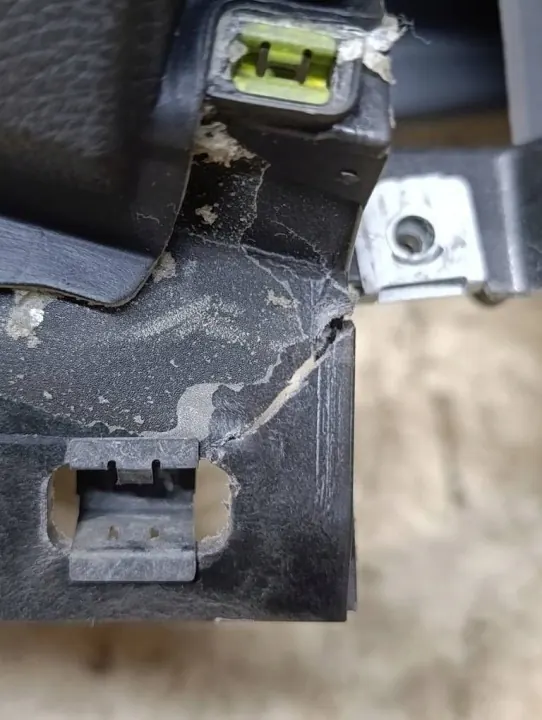 Salpicadero Audi Q2 16-19 OEM 81B858041 Usado image 3