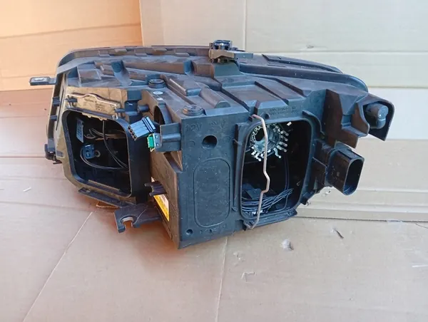 LÁMPARA DELANTERA AUDI Q5 8R0 image 7