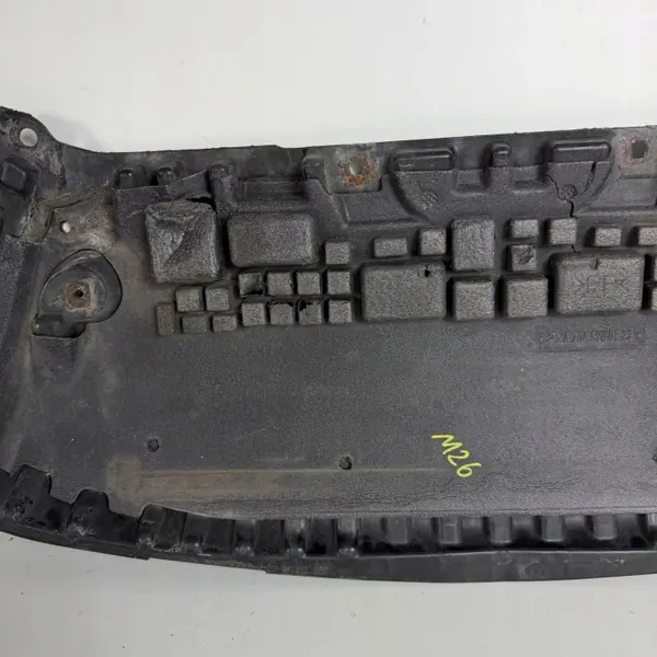 Cubierta inferior parachoques Mercedes C W204 OEM A2045200723 image 8