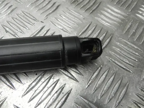 Mola de gás OEM 81841-J7710 para Kia Pro Ceed III image 3