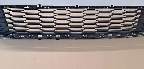 VW GOLF VII LIFT R-LINE Griglia Paraurti Anteriore 5G0853671K image 3