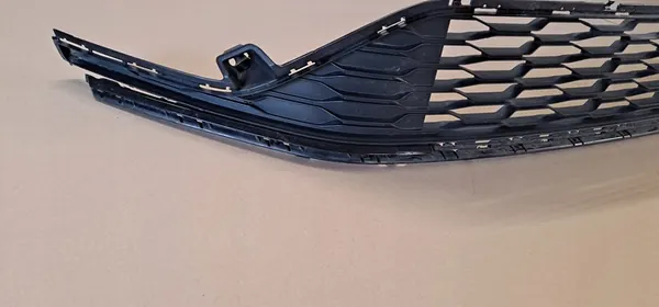 VW GOLF VII LIFT R-LINE Griglia Paraurti Anteriore 5G0853671K image 4