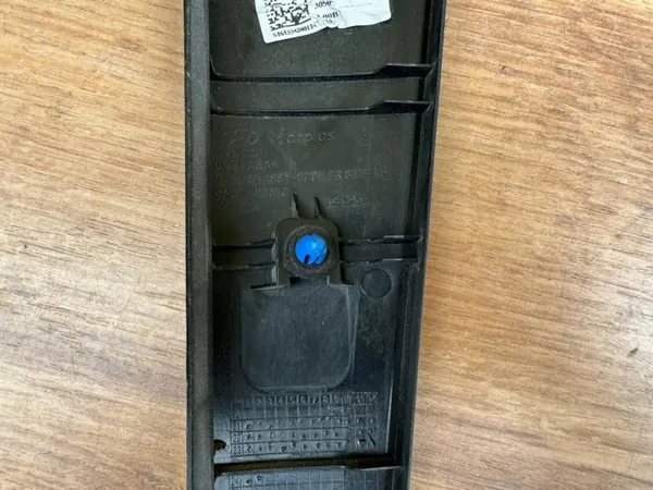OEM 87340-Q0010 Garniture Hayon Gauche Arrière Hyundai image 3