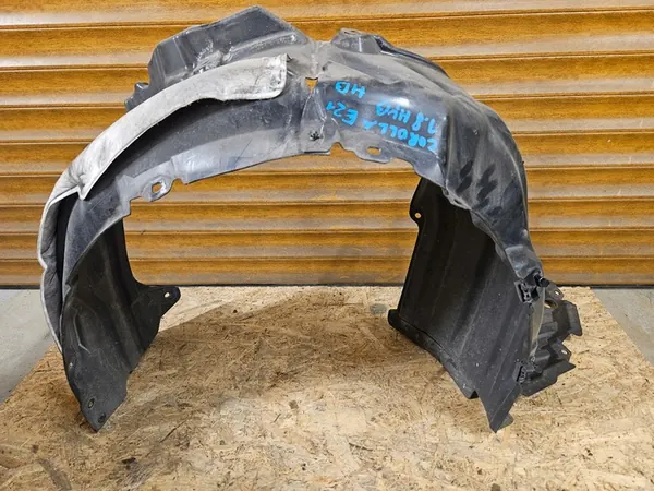 TOYOTA COROLLA E21 Right Front Wheel Arch image 4
