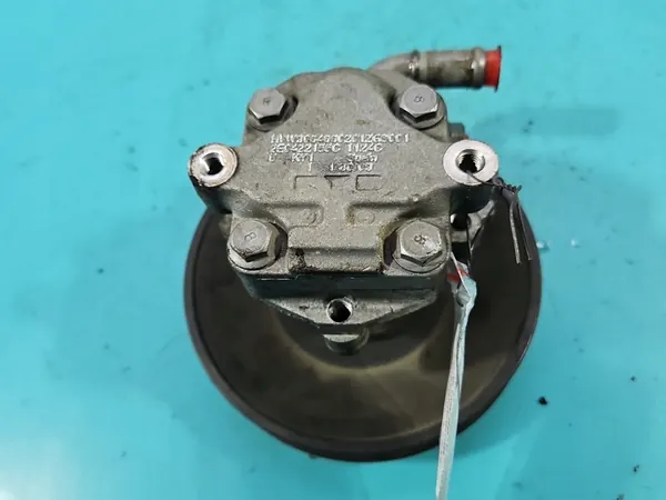 Bomba de direção assistida VW Crafter 06-11 2.5 TDI image 4