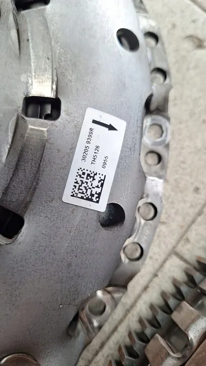 Conjunto de embreagem bimassa Renault Megane IV image 2