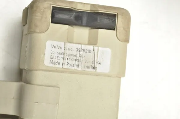 OEM 39882851 Volvo V70 XC70 Rodillo Estante Maletero image 6