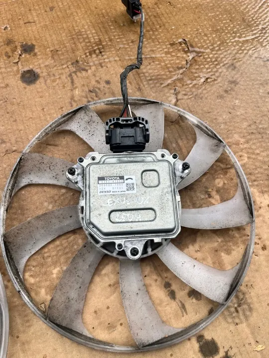 Ventilateur Moteur Lexus UX OEM 16363-24100 Occasion image 3