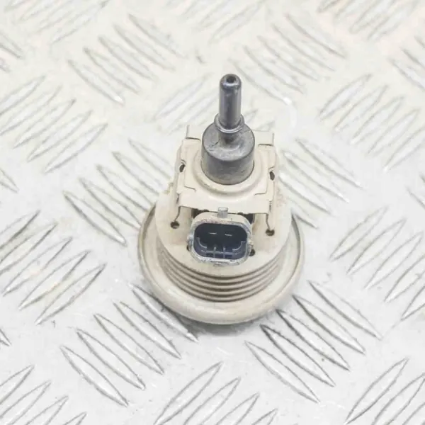 Inyector AdBlue OEM 208993839R para Nissan Navara 2.3L image 3