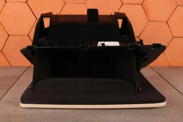 BMW X3/X4 Matkustajan konsolin tarjotin OEM 9363451 image 8