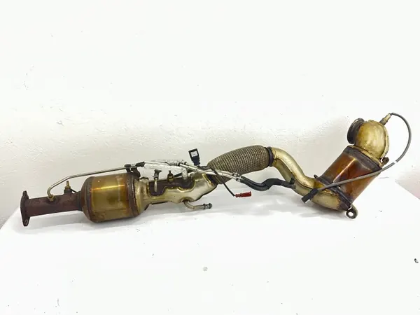 Katalysator OEM 5WA131723H voor VW Golf VIII GTE image 2