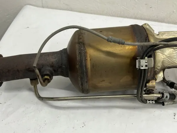 Katalysator OEM 5WA131723H voor VW Golf VIII GTE image 8
