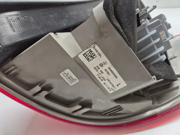 MERCEDES B-KLASSE W246 LINKER ACHTER LED LICHT ORIGINEEL image 7