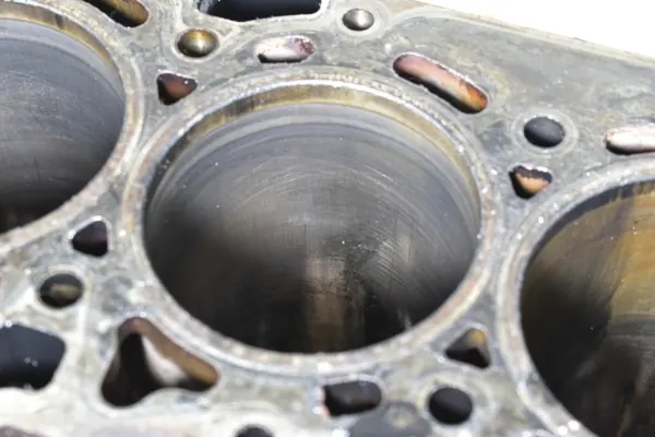 Moottorilohko OEM LUCAR 46991 Ford Transit MK8:lle image 4