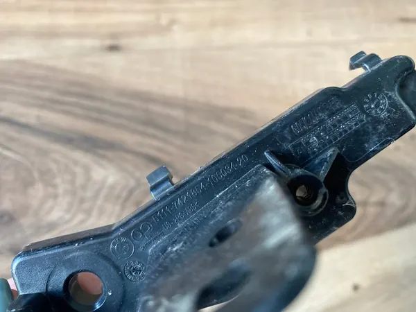 BMW X5 G05 17- Scivolo di montaggio paraurti anteriore destro 51117421854 image 3